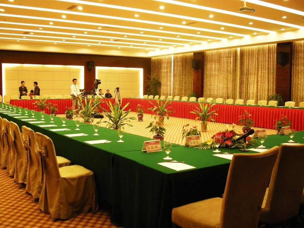Grace Garden Hotel Цинъюань Экстерьер фото